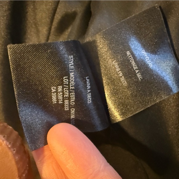 Elie Tahari Black Structured Blazer – Classic Tailored Fit - XS - Picture 13 of 13